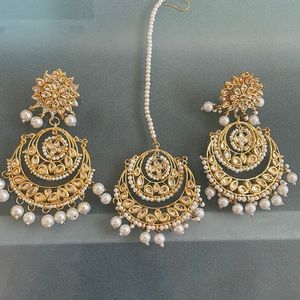 Tikka and earrings set
